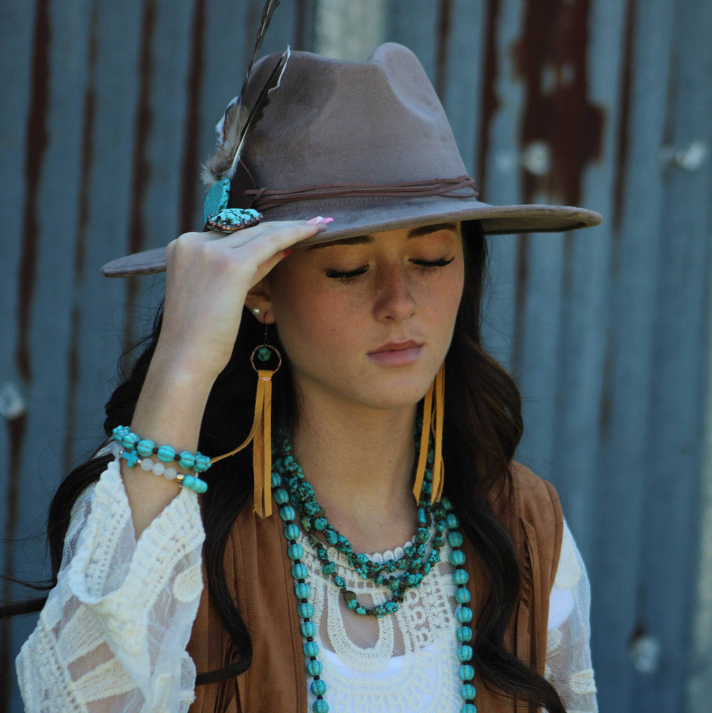 **Turquoise Blue Melon Beaded Stretch Bracelet - The Jewelry Junkie