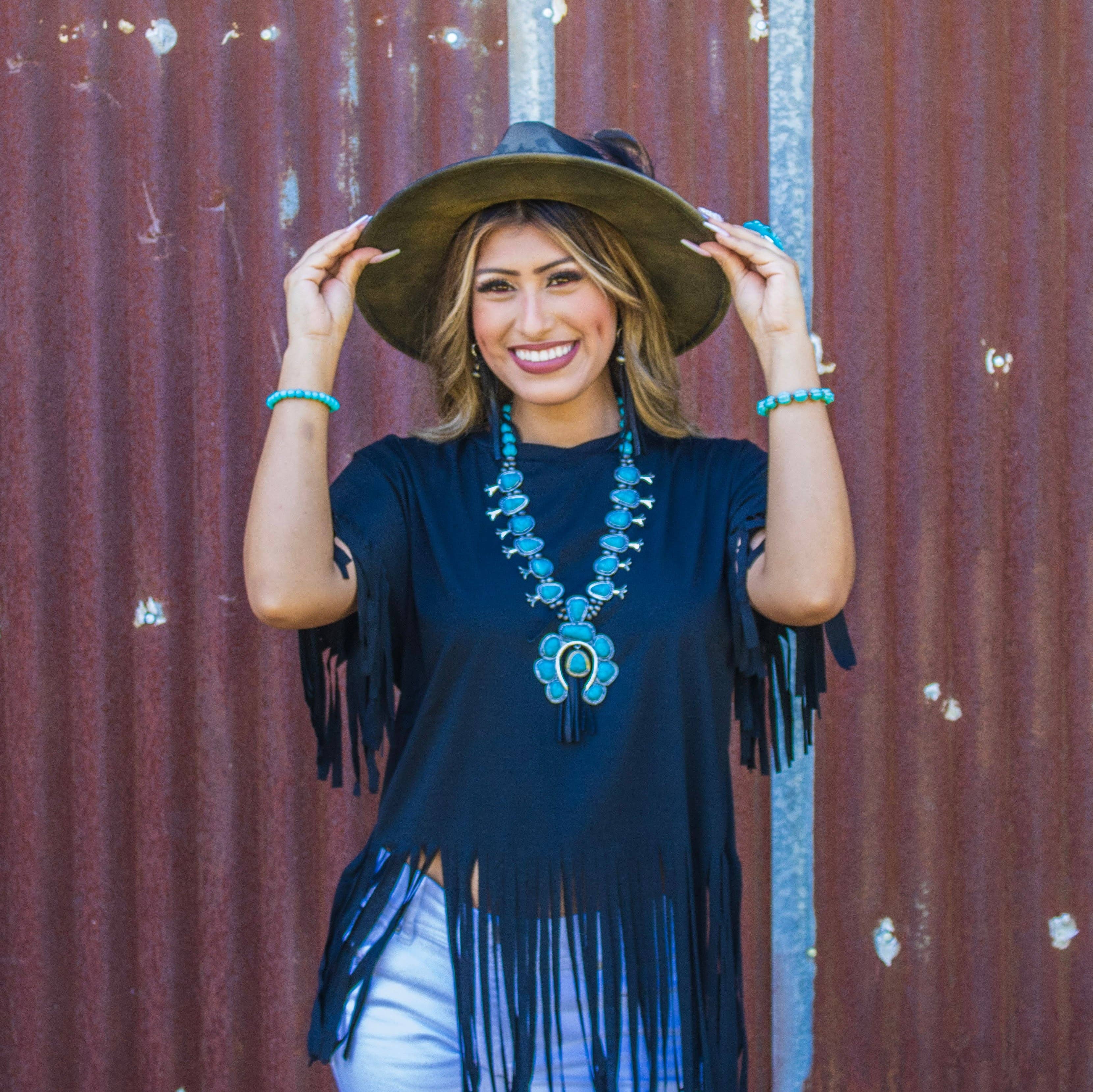 **Turquoise Blue Melon Beaded Stretch Bracelet - The Jewelry Junkie